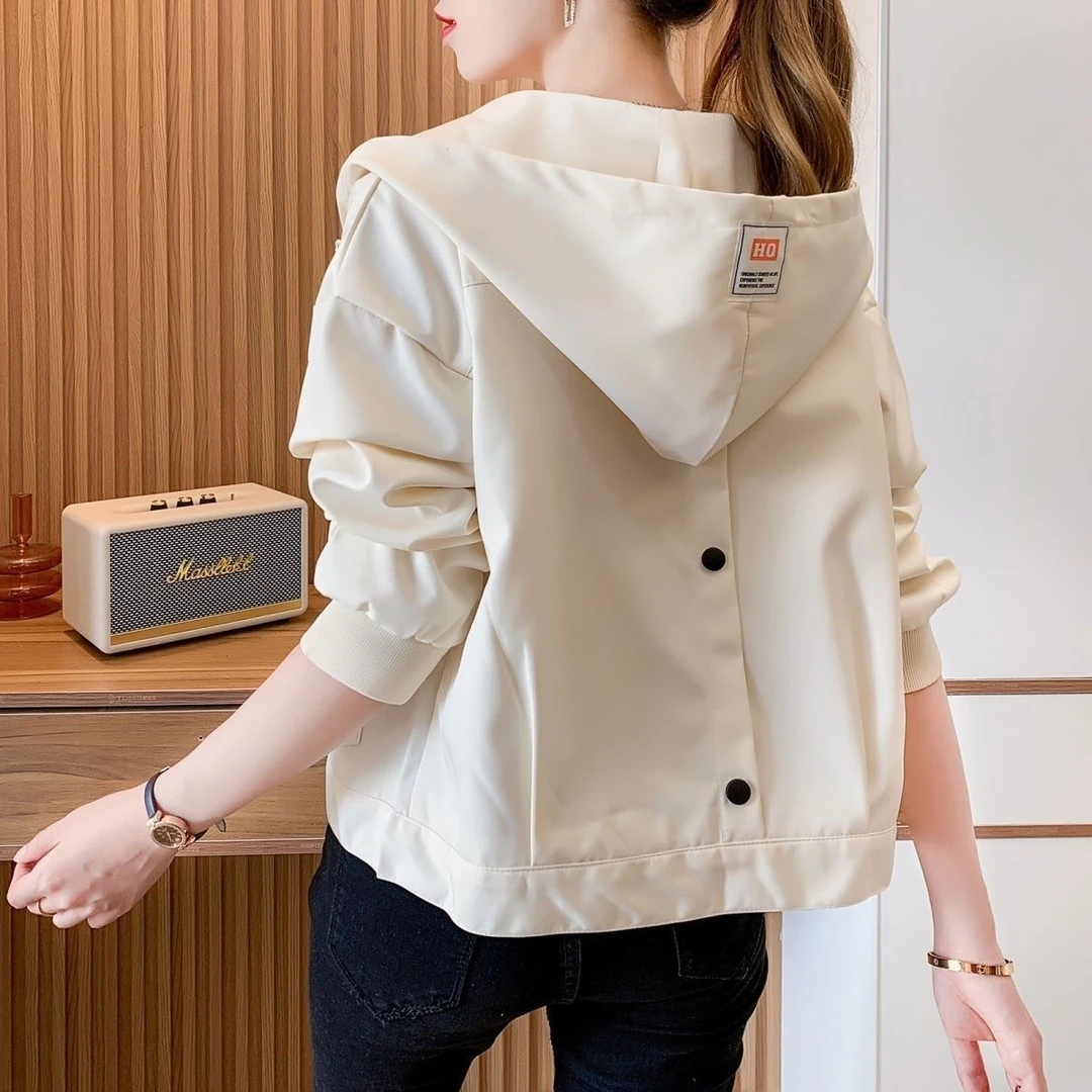 女士高档短款外套女春秋新款休闲小个子连帽风衣百搭拉链夹克上衣