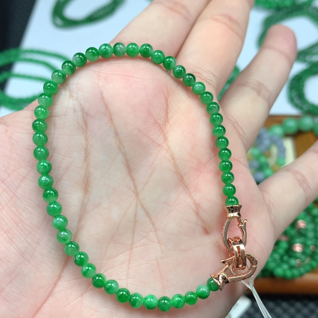 翡翠手链未镶嵌翡翠