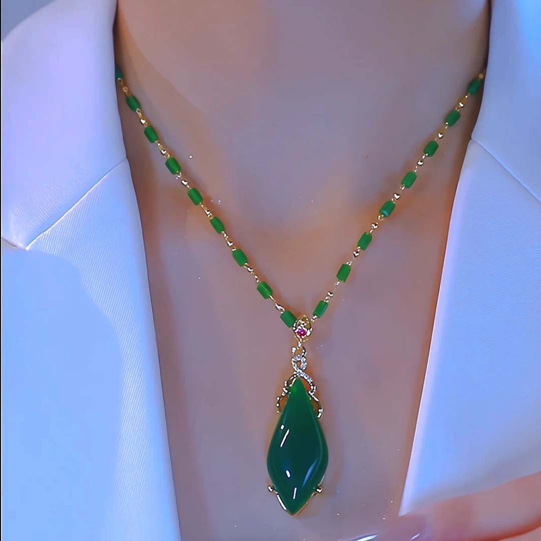 钛钢仿水晶项链 秋上新妈妈款毛衣链绿色百搭项链时尚饰品长款