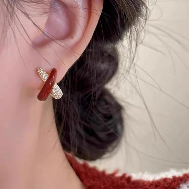 铜合金耳饰 ins风红色交叉耳钉小众设计高级感耳饰2024爆款耳环女