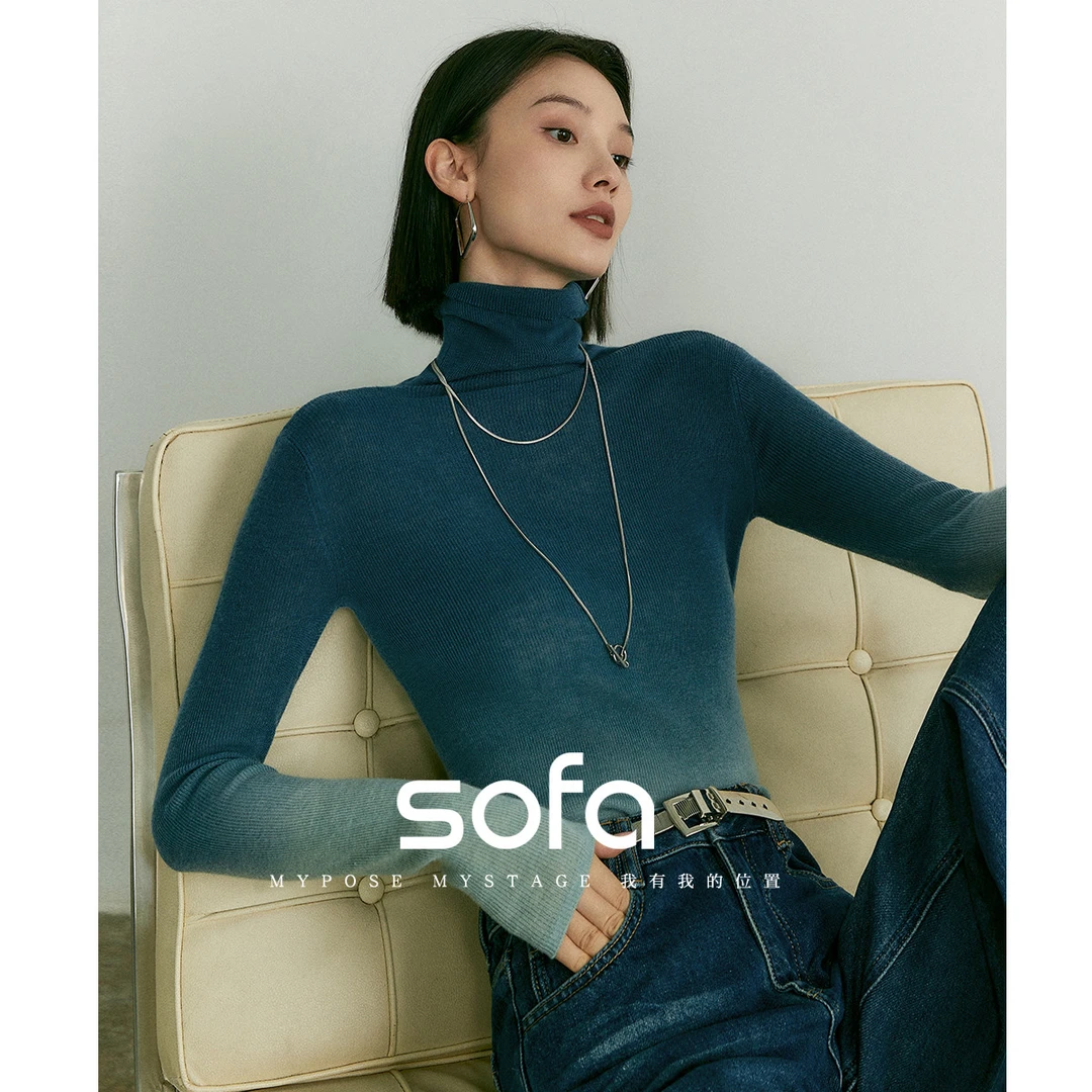 【含羊毛】文艺风设计感针织衫23冬款渐变蓝色高领内搭W34Z06094