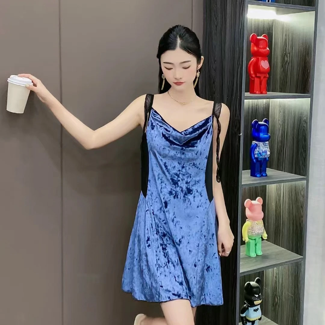 时尚休闲性感蕾丝气质睡裙