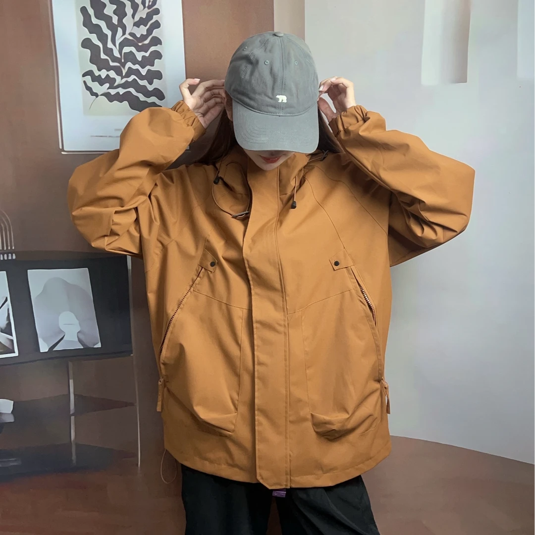 户外冲锋衣透气防风防水登山服休闲单外套情侣风衣男女