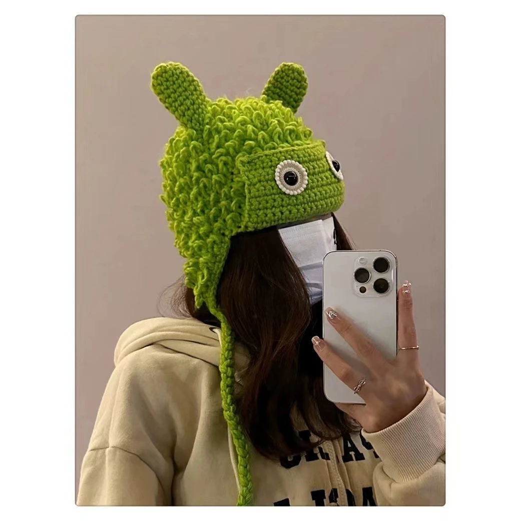 手工钩针毛线帽子女秋冬新款个性搞怪绿色可爱卡通显脸小针织帽子
