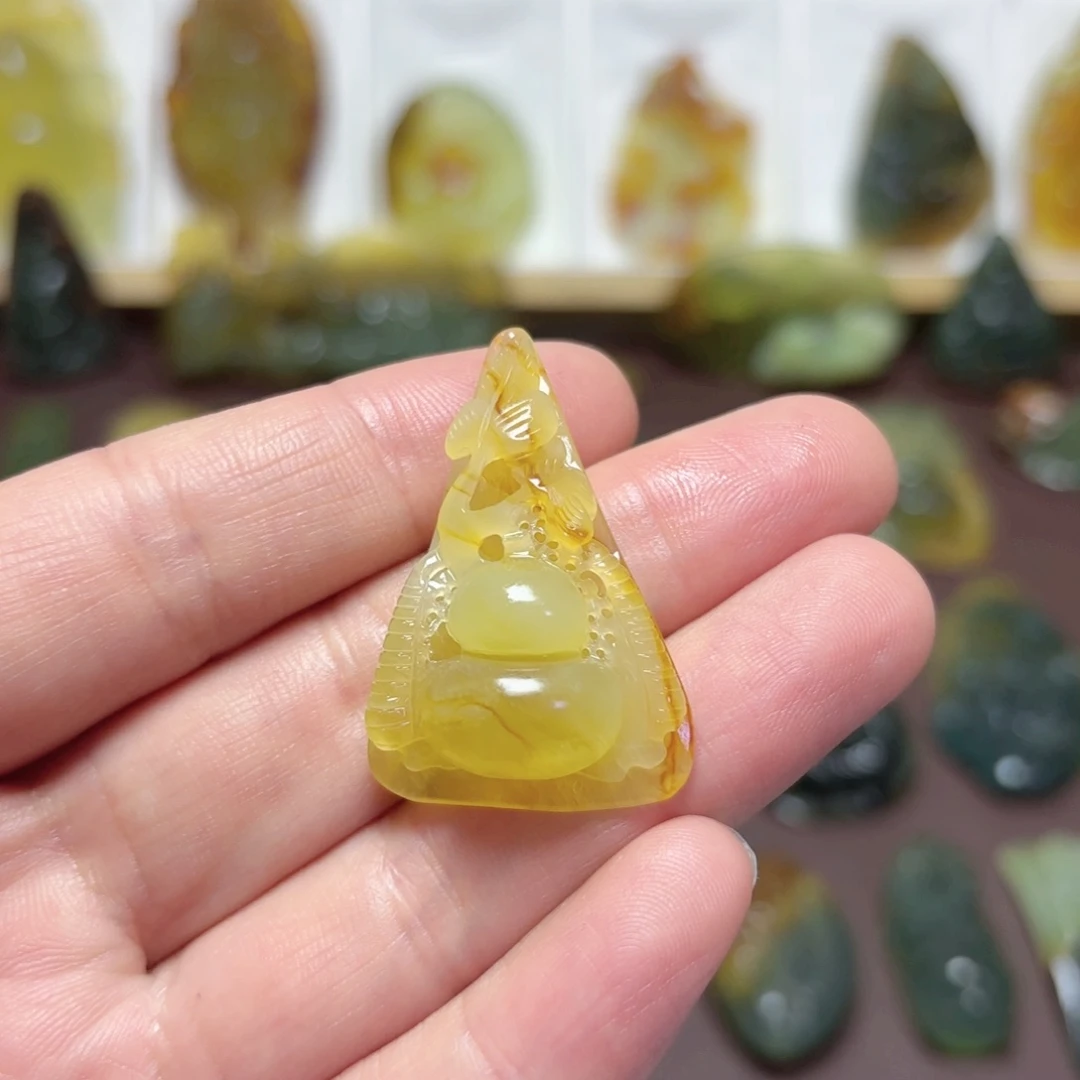 蛇纹石玉吊坠(不含链)未镶嵌
