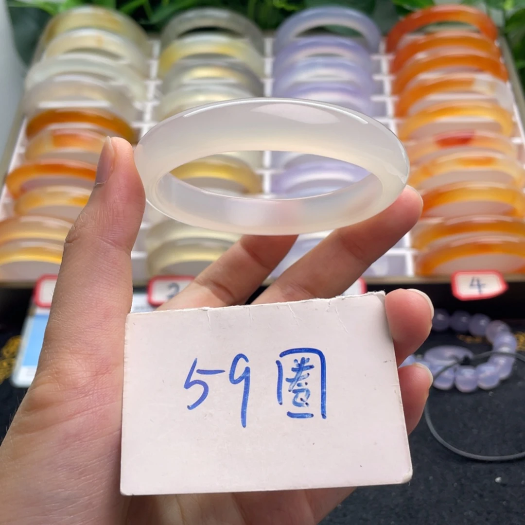 玛瑙/玉髓手镯未镶嵌30