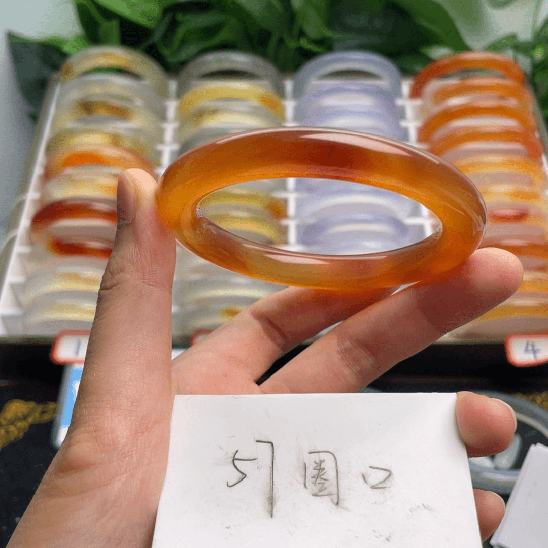 玛瑙/玉髓手镯未镶嵌97