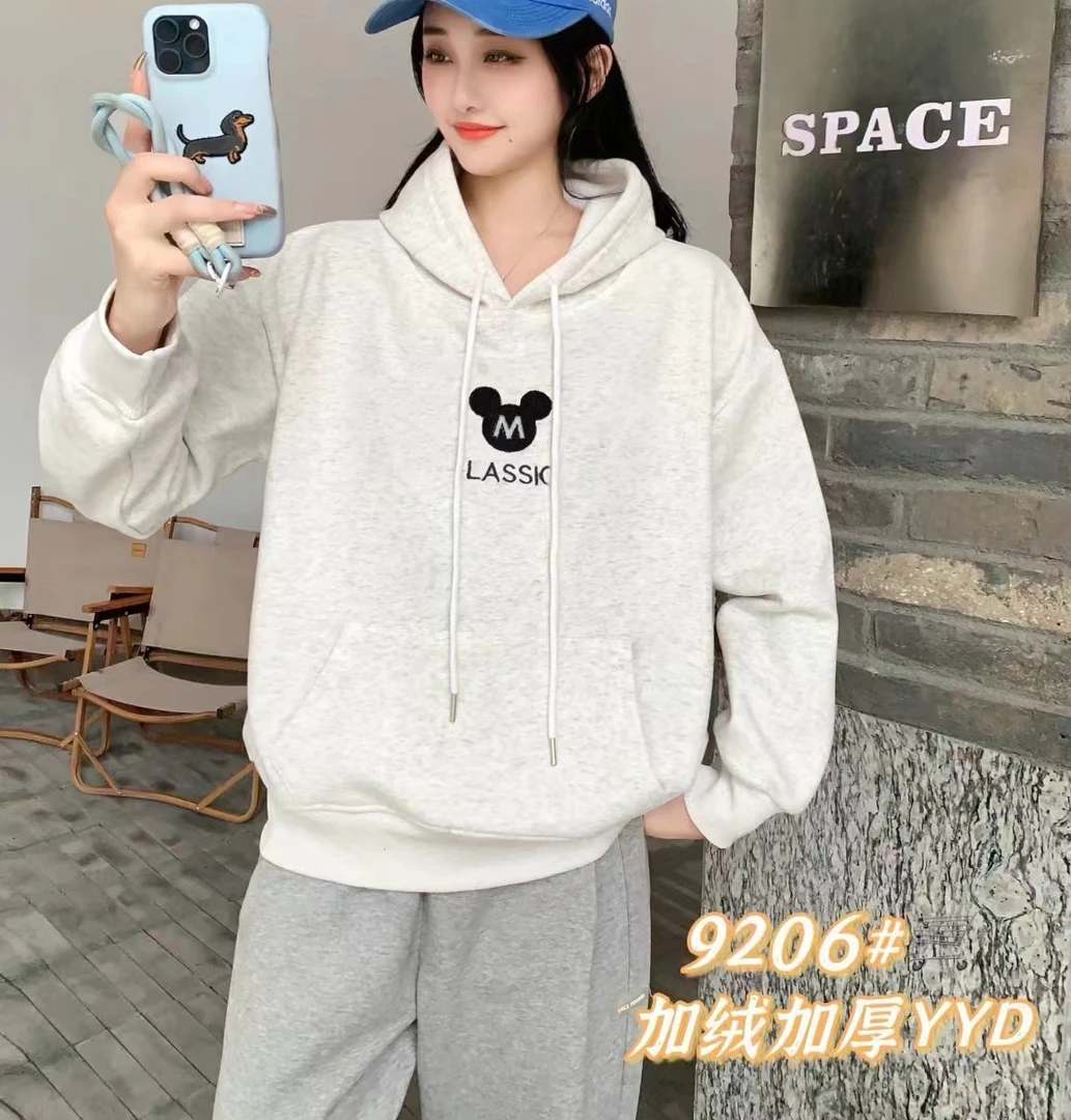 D123女装依蝶米奇头加绒带帽卫衣9206