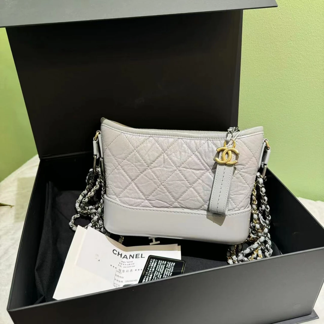95新 Chanel/香奈儿 Chanel灰色小流浪斜挎包 25010036-03
