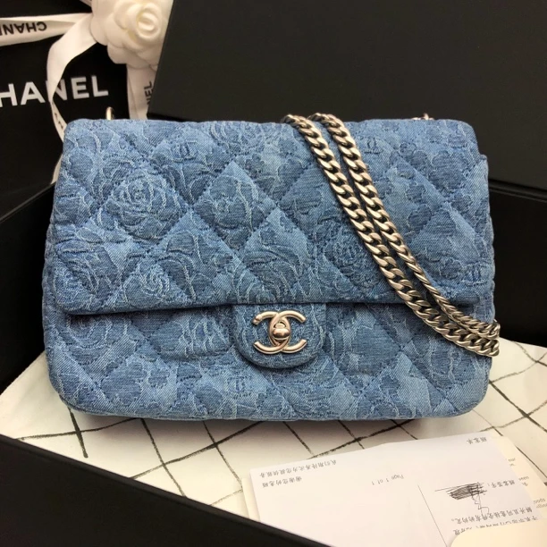 99新 Chanel/香奈儿 Chanel山茶花刺绣单宁爱心银球CF