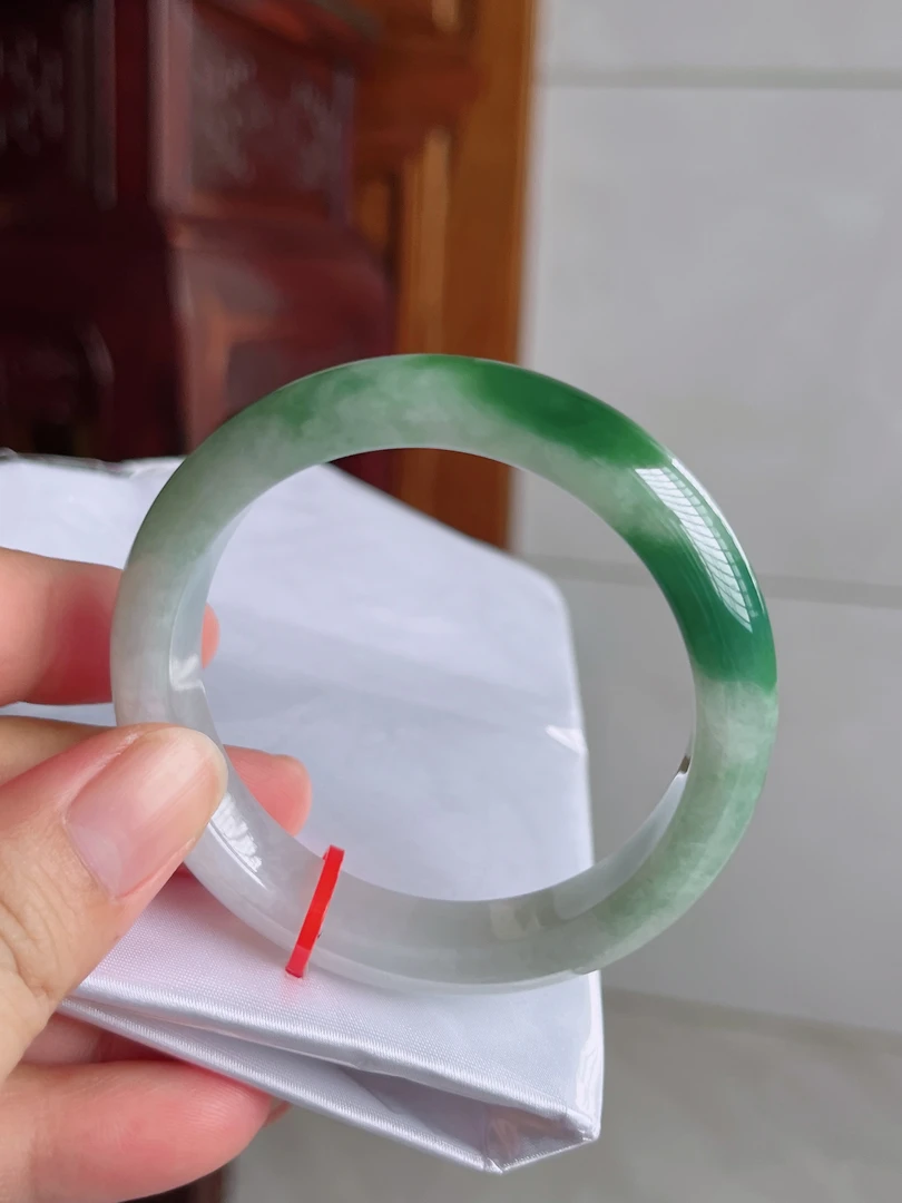 53-54圈飘绿半山水玉镯飘花翡翠手镯平安镯