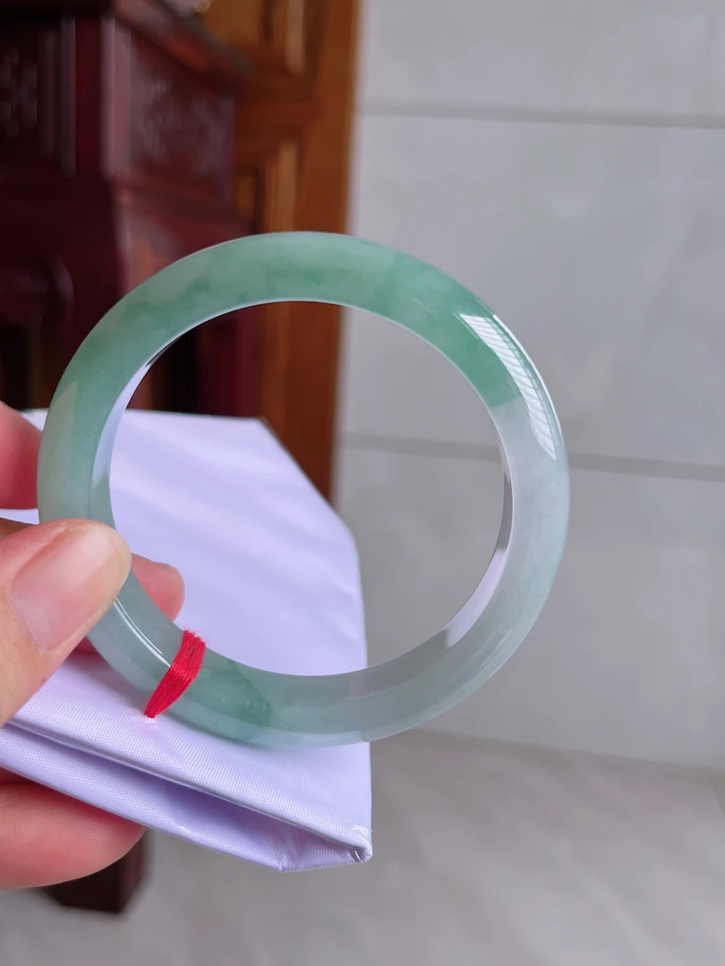 57-58圈老坑冰润晴水翡翠手镯冰透飘绿平安镯翡翠色