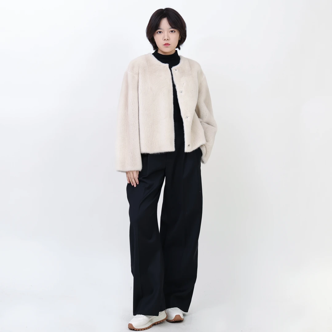 女装冬季圆领珍珠水貂皮毛一体外套 24166