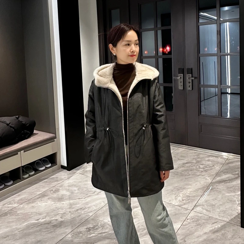 时尚女款水貂双面穿外套简约大牌设计保暖 23181