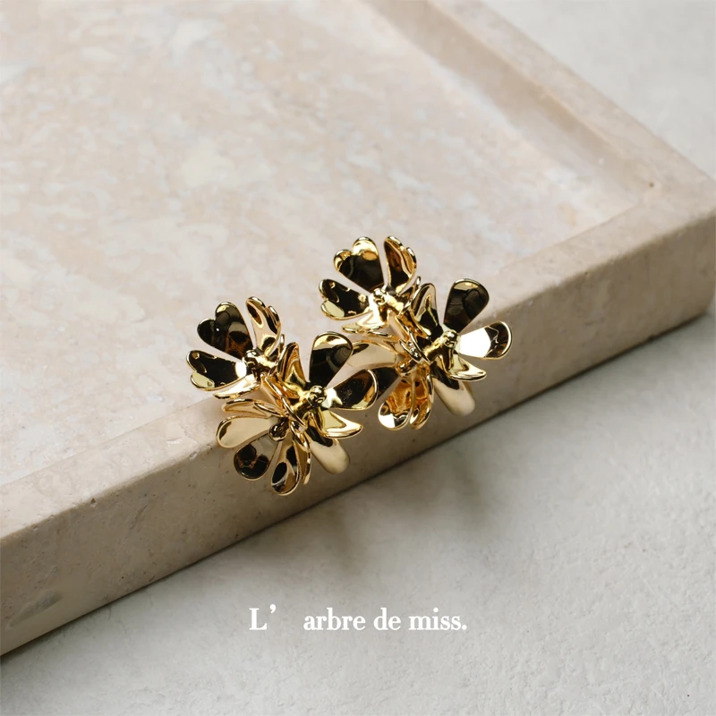 铜合金耳饰 花朵简约耳钉金色复古手工