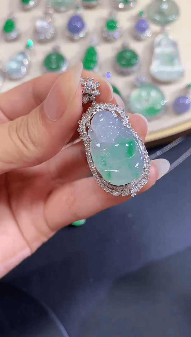 【闪购商品】翡翠吊坠(不含链)18K金镶嵌财神X11|17800+0