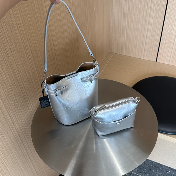 2024新款时尚百搭单肩斜挎子母水桶包女包 MM 3503 潮流经典肩包