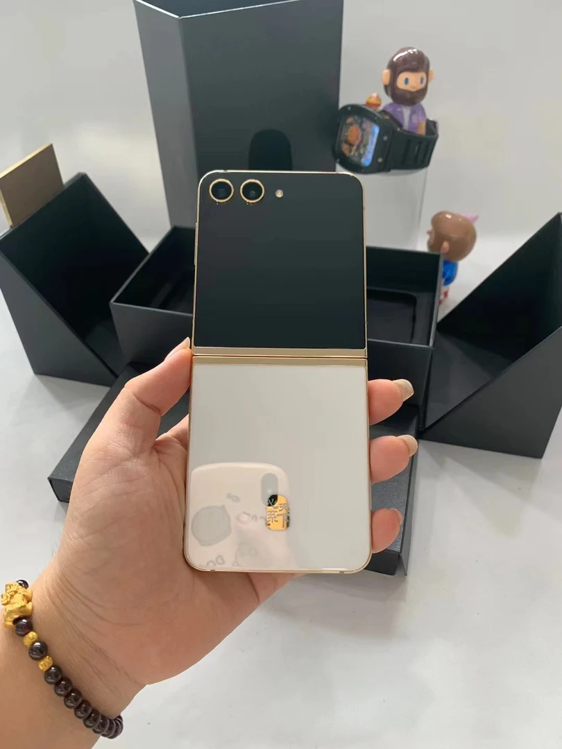 99新 Samsung/三星 未来科技 三星W24 Flip折叠屏手机