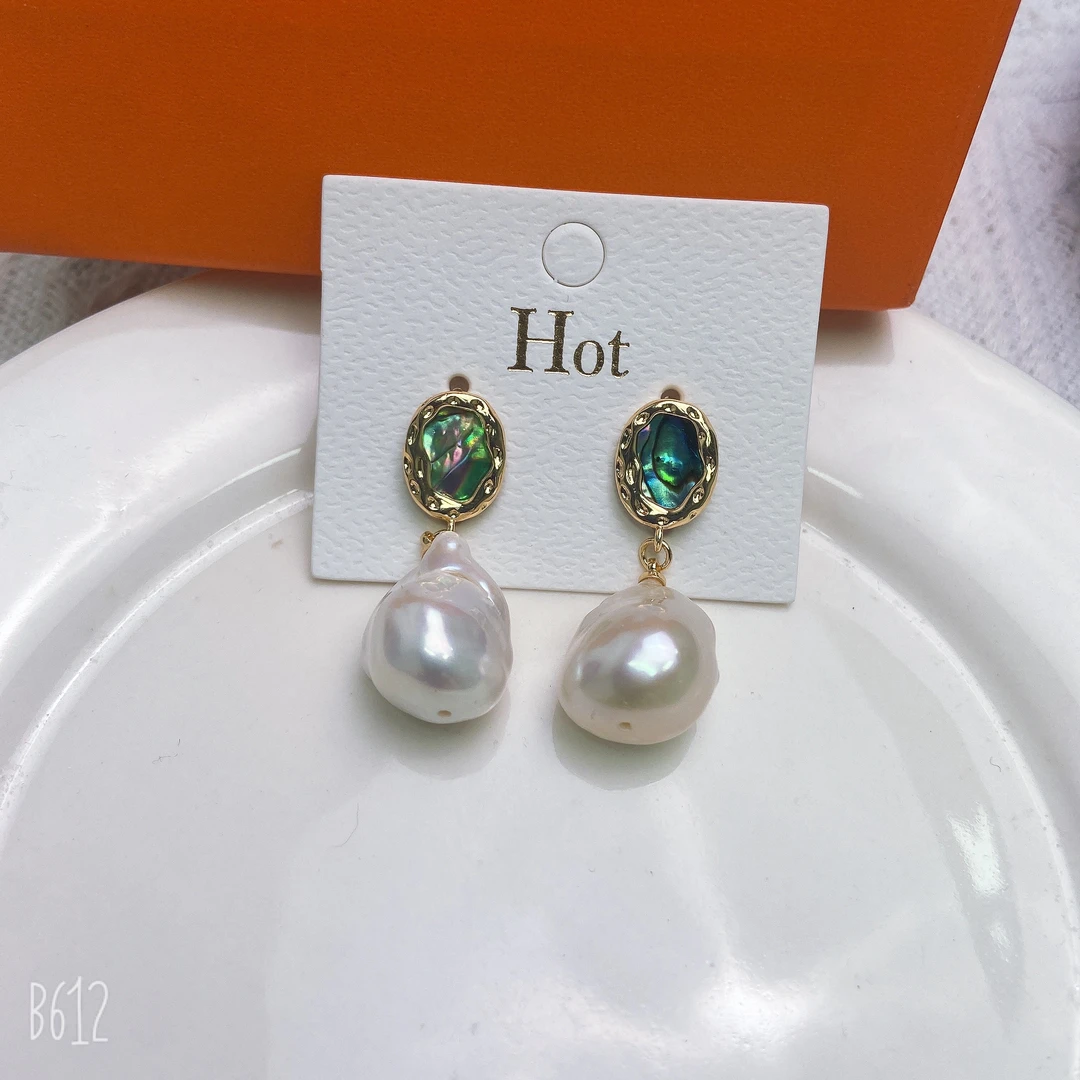 天然淡水珍珠A17#鲍鱼贝白色大巴耳环（多样性发通孔）