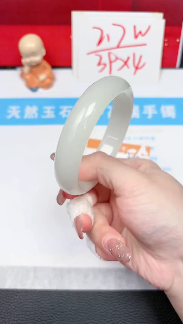 【闪购商品】石英质玉手镯未镶嵌342-59