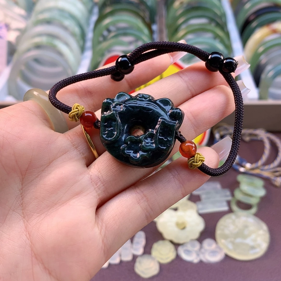 【闪购商品】蛇纹石玉颈饰合金