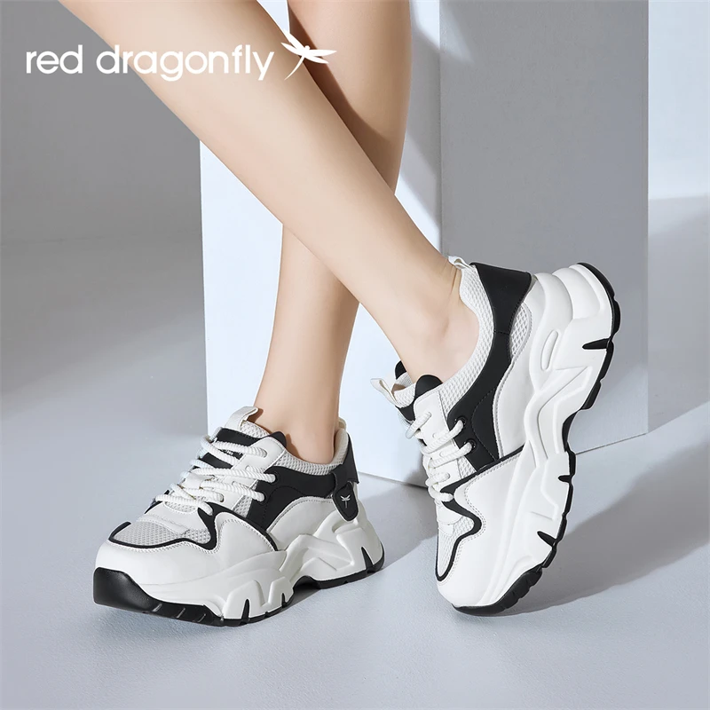 红蜻蜓轻便黑白老爹鞋女2025年秋季新款显脚小网面透气时尚运动鞋