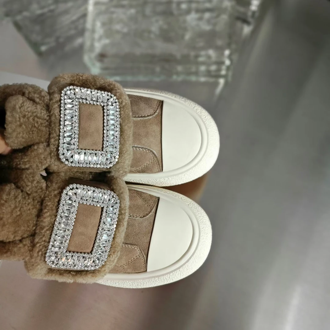 DD新款欧平底厚底真皮舒适百搭加绒保暖冬季增高休闲水钻休闲板鞋