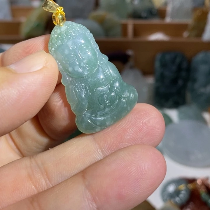 翡翠颈饰未镶嵌翡