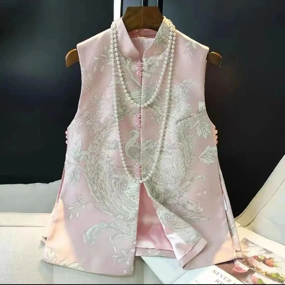 孔雀东南飞-新中式刺绣马甲织锦缎马夹国风无袖上衣百搭洋气