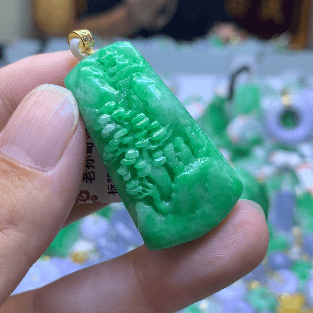 翡翠颈饰18K金镶嵌nvchunvnvnm
