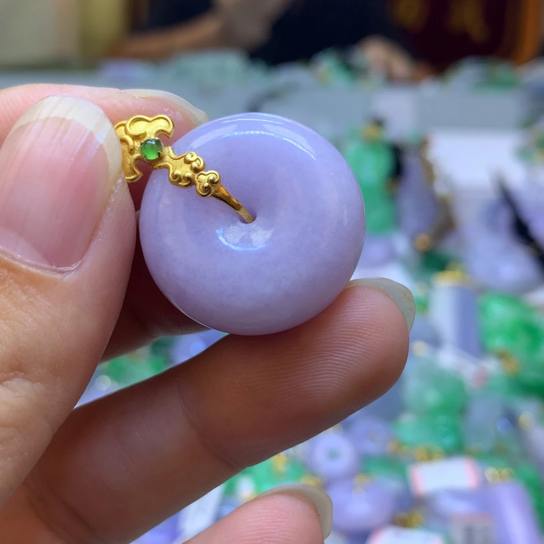 翡翠颈饰18K金镶嵌nvnvnvnvnm