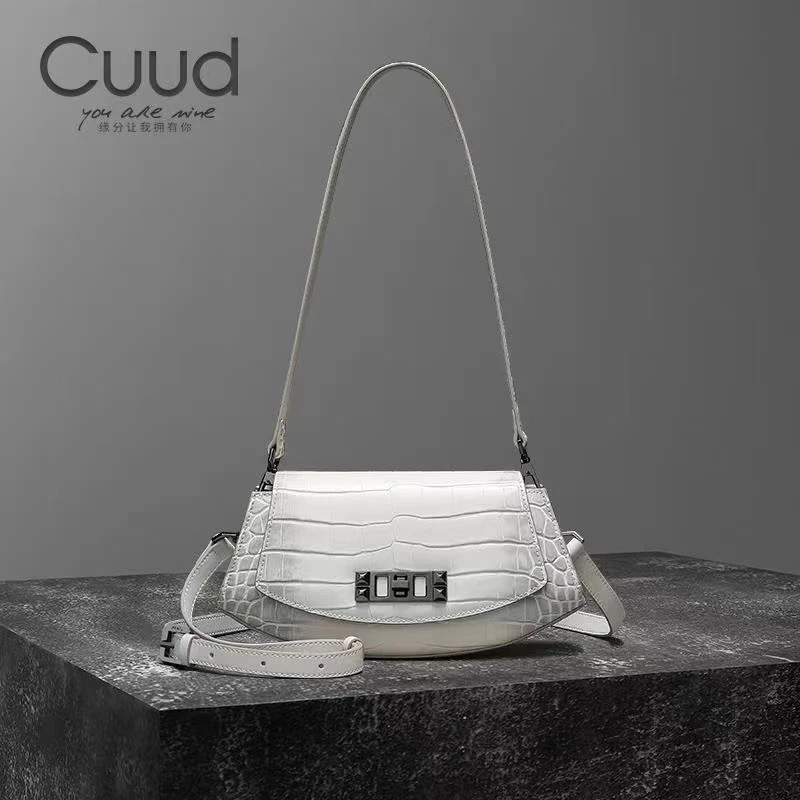 【专柜】Cuuud时尚轻奢腋下牛皮女士包小众单肩斜挎真皮法棍女士包