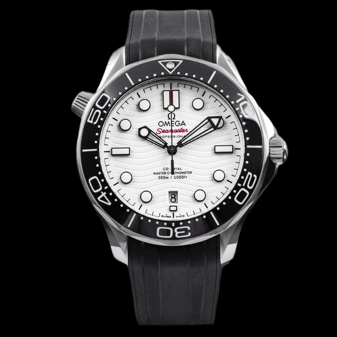 95新 Omega/欧米茄 童童/公价45300/熊猫海马300/21年全套/42mm