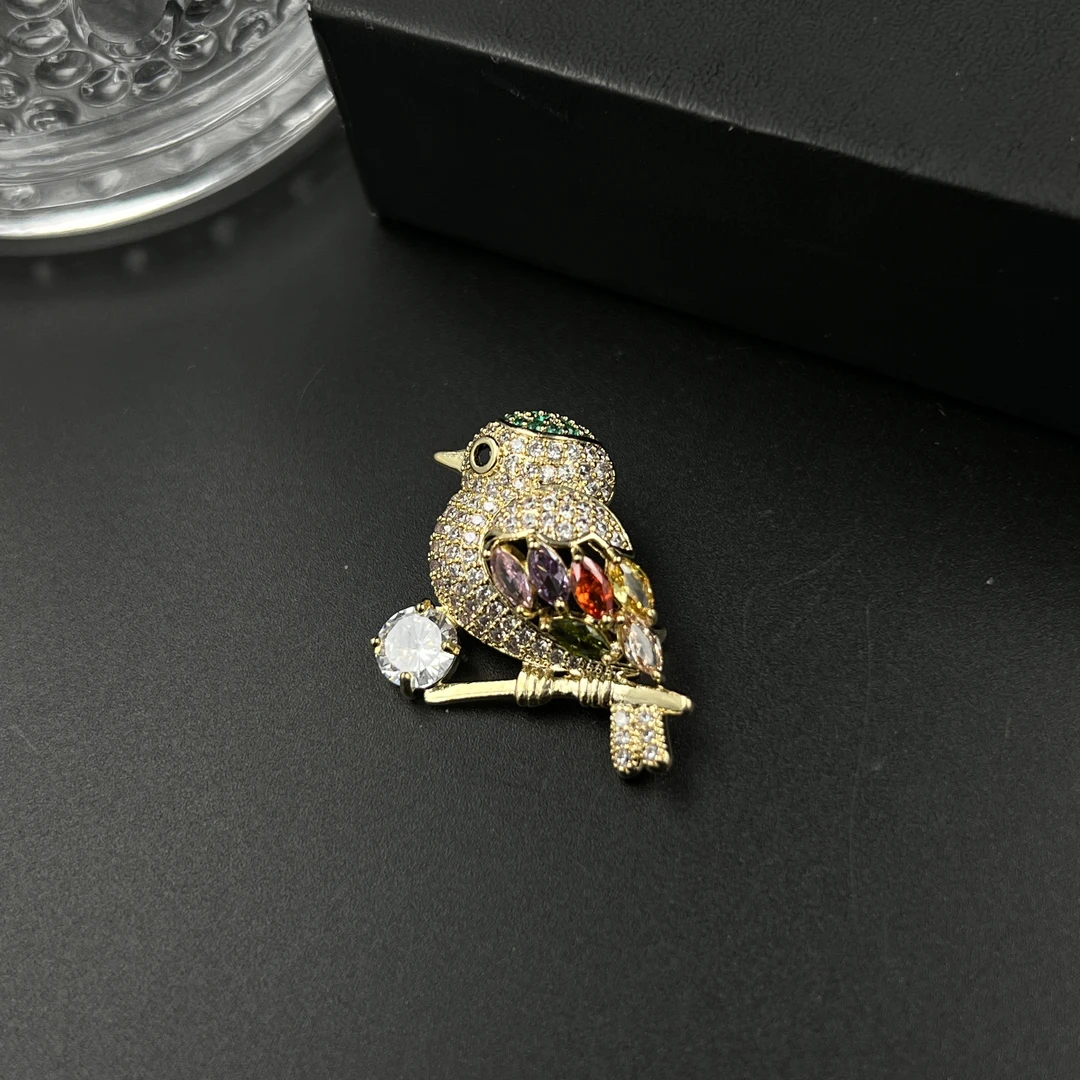 铜合金胸针 D1088知更鸟手工轻奢时尚复古金色满钻胸针