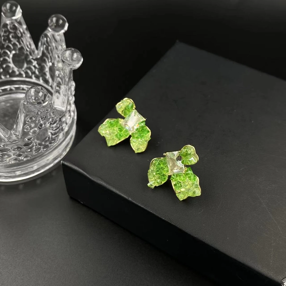 铜合金耳饰 D0576手工气质轻奢时尚绿色复古小众镶嵌