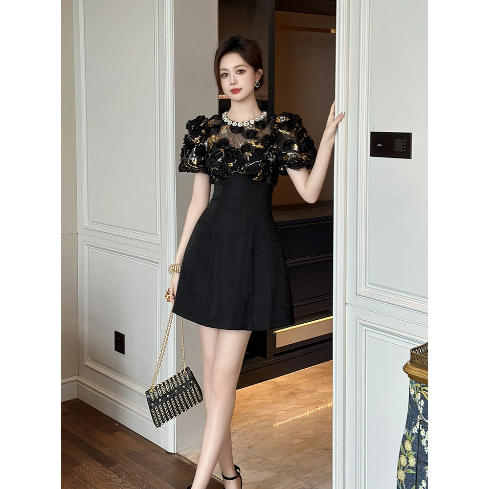 财阀千金礼服裙2024新款女装法式圆领泡泡袖收腰连衣裙21347