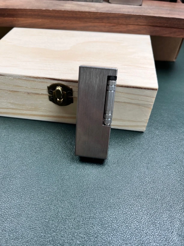 钛合金雷霆侧滑战壕煤油打火机