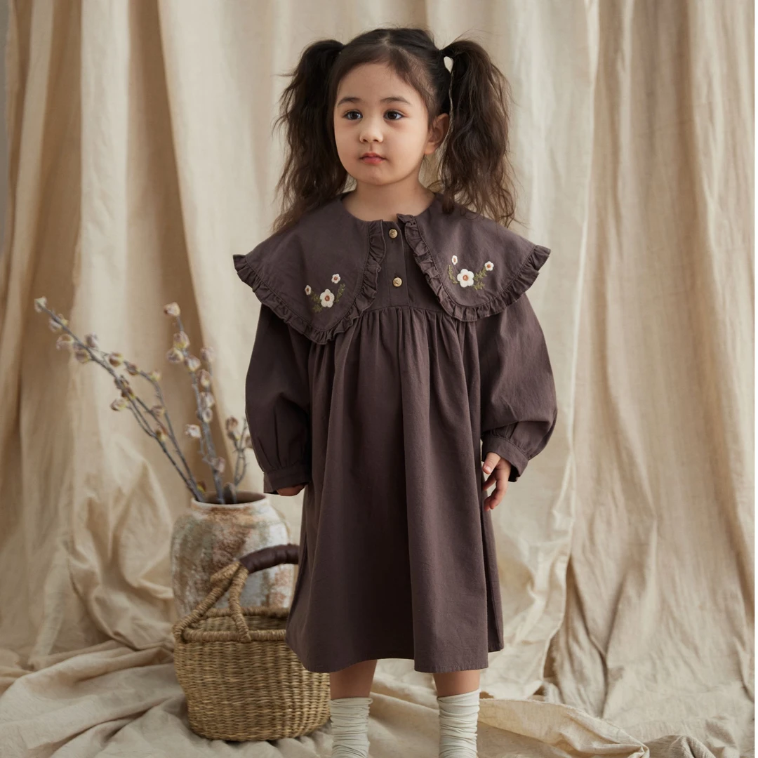 女童裙子刺绣复古长袖长款刺绣韩版连衣裙8Q313