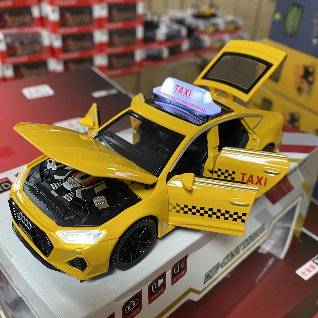 RS7轿跑1:32合金车回力声光车玩具