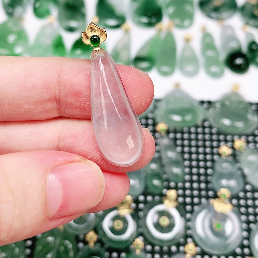 翡翠吊坠(不含链)18K金镶嵌