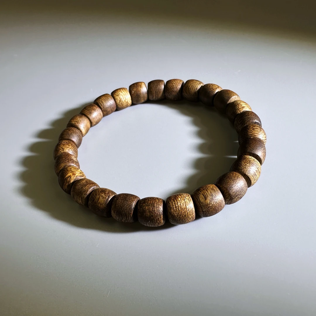 天然莺歌绿奇楠0.7沉香鼓珠香味棋楠鼓珠盘玩规串文玩多样性发一