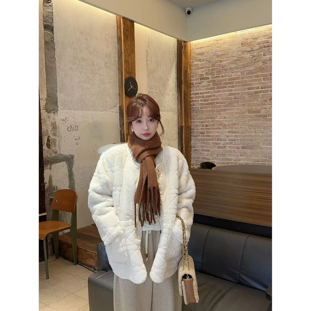 【YFONI】水貂毛渐染尖压格外套