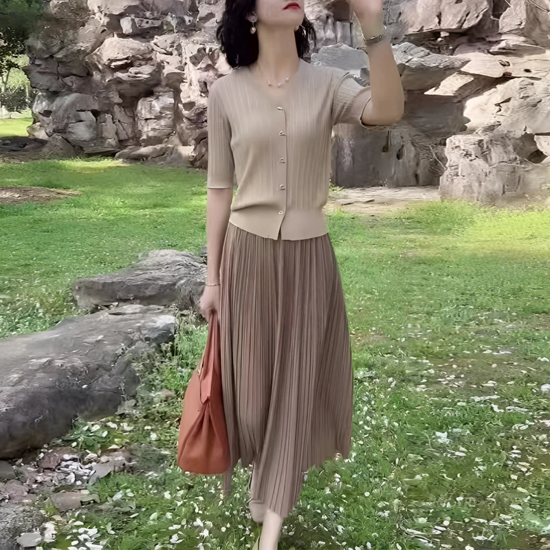夏季薄款V领冰丝针织衫女开衫百褶半身裙T恤中袖上衣宽松显瘦气质