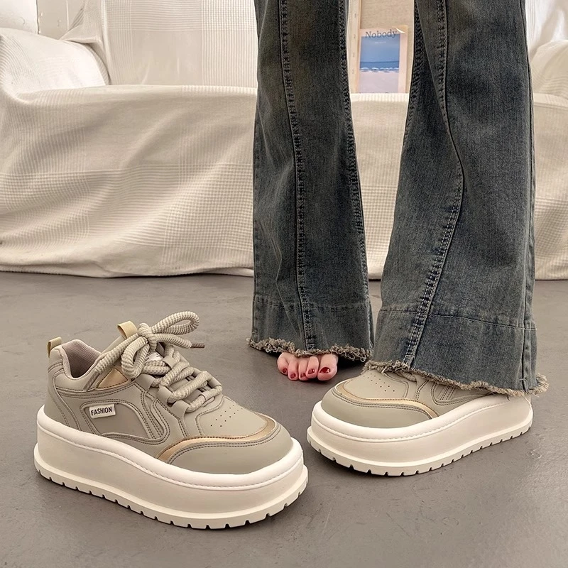 爆款松糕百搭小白鞋女春秋季厚底板鞋2025新款韩系休闲运动老爹鞋