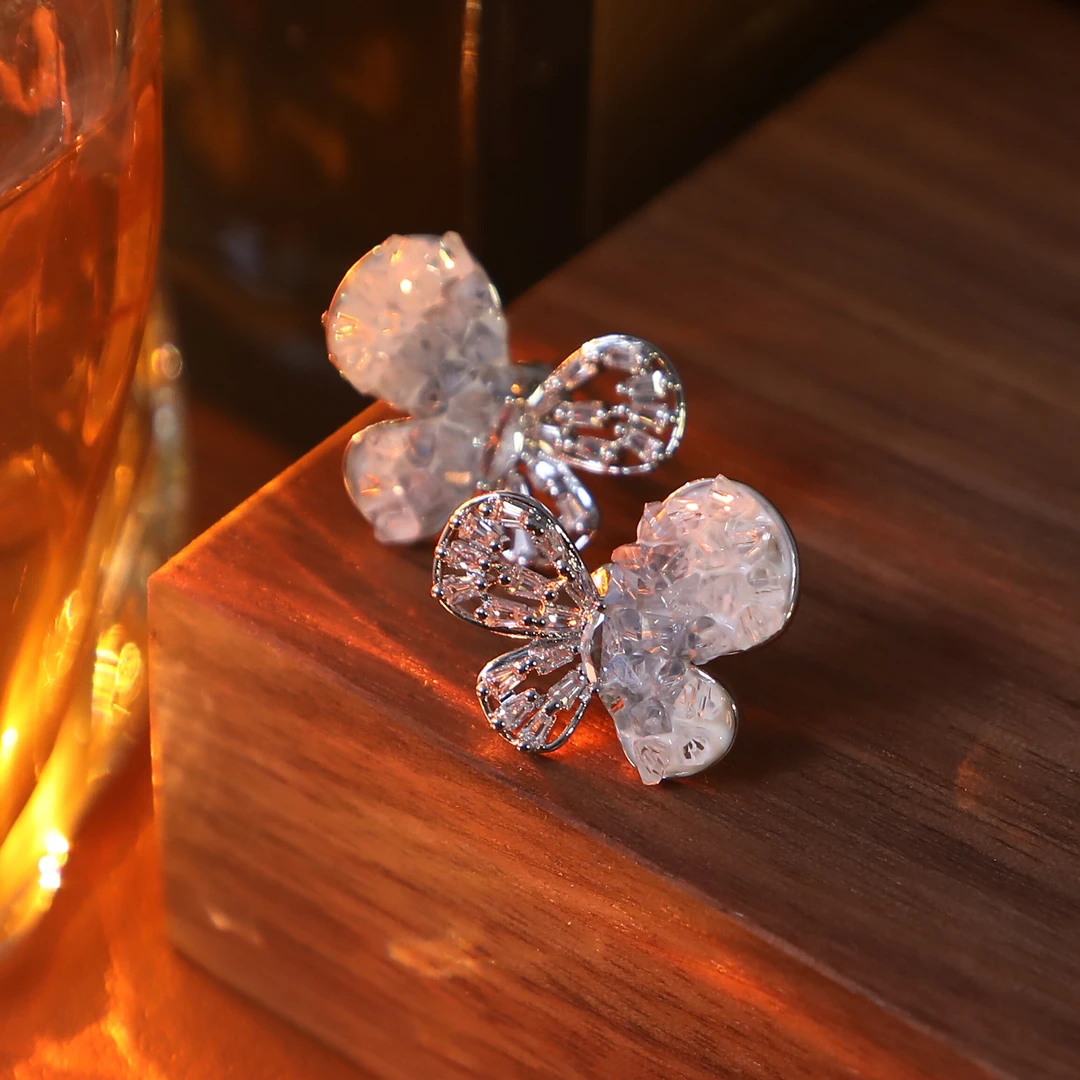 铜合金莫桑石耳饰 B3405 法❈【流光溢彩】Sweet♥Nothing花瓣耳钉