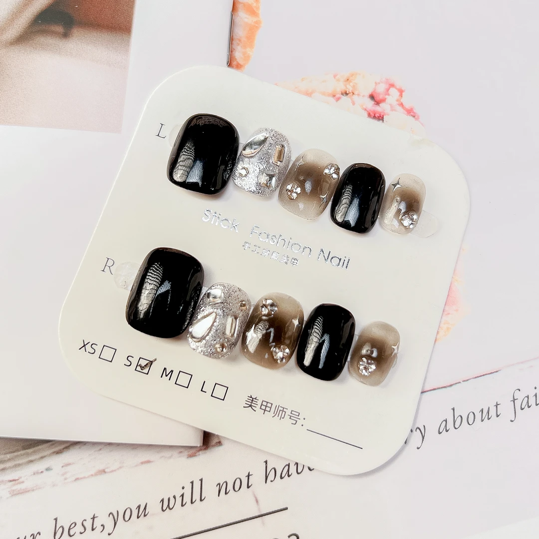 Crushnails【甜酷反派】纯手工定制手绘闪钻美甲可拆卸穿戴甲短甲