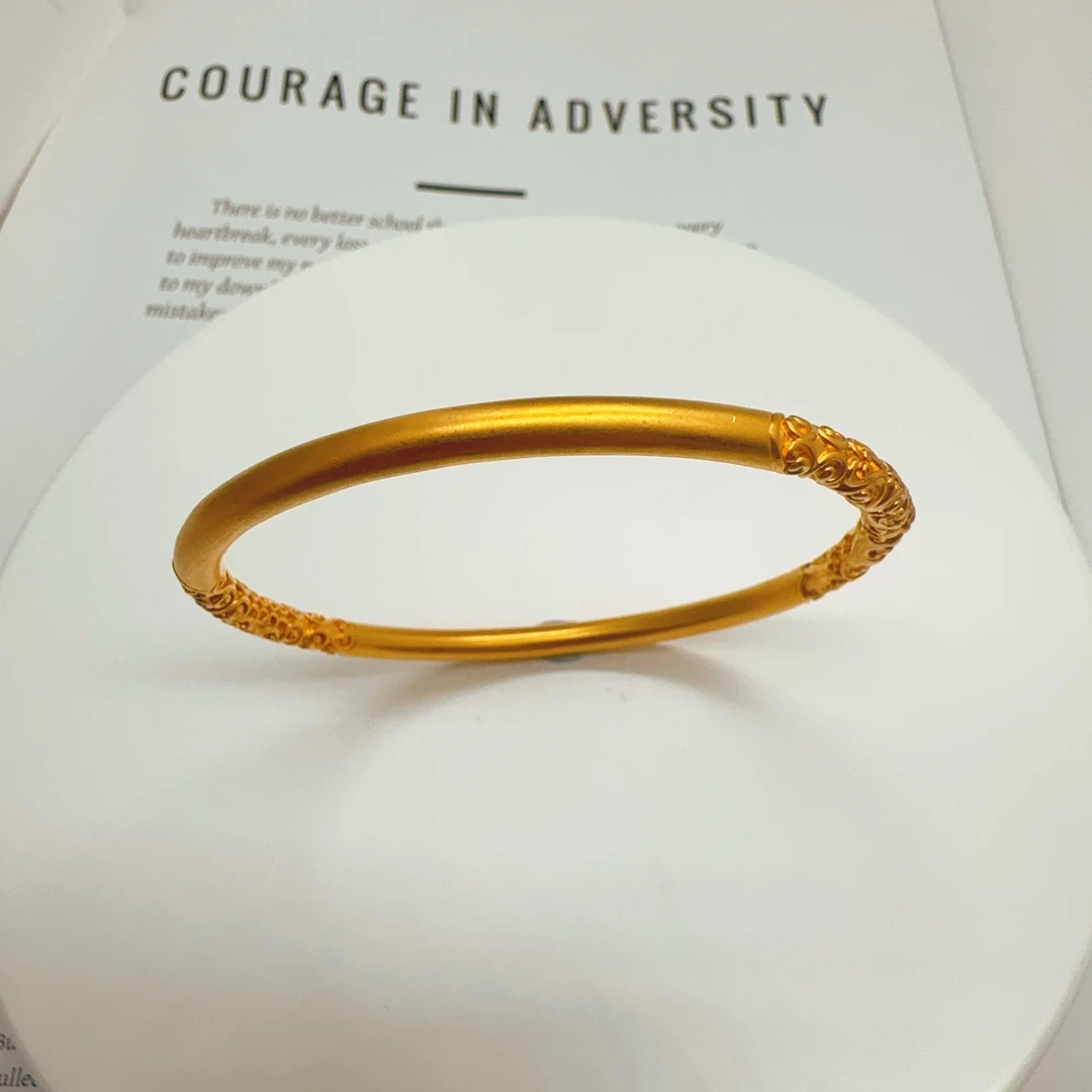 卷草纹手镯＋专柜首饰盒