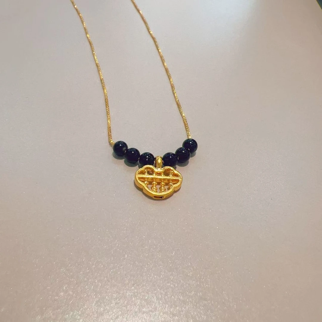 玛瑙珠搭圆形算盘吊坠时尚经典款