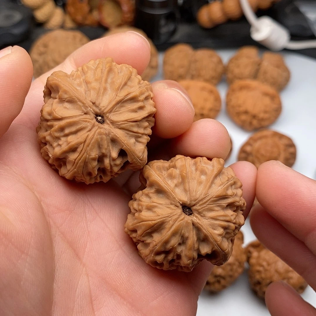 文玩核桃把件37龙眼儿