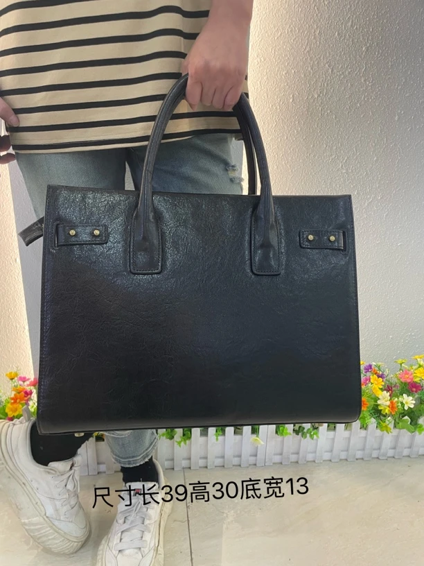 新品男公文包新款黑色牛皮 尺寸长39高30底宽13  N9822